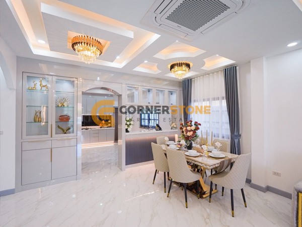 Picture of 4 bedroom House in Mabprachan Garden Resort East Pattaya
