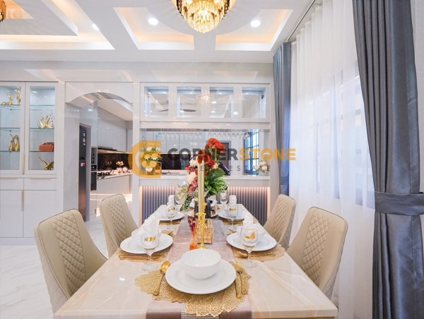 Picture of 4 bedroom House in Mabprachan Garden Resort East Pattaya