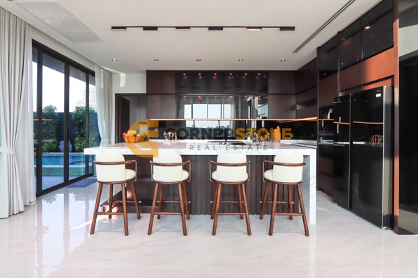 Picture of 5 bedroom House in  East Pattaya