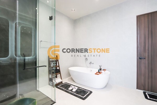 Picture of 5 bedroom House in  East Pattaya