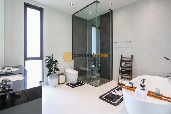 Picture of 5 bedroom House in Opal Village East Pattaya