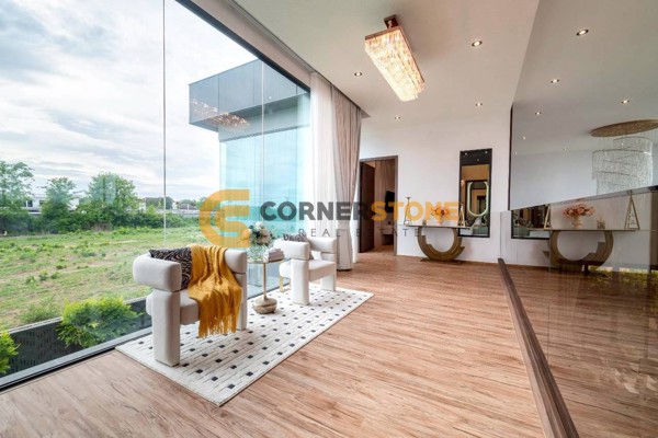 Picture of 5 bedroom House in  East Pattaya