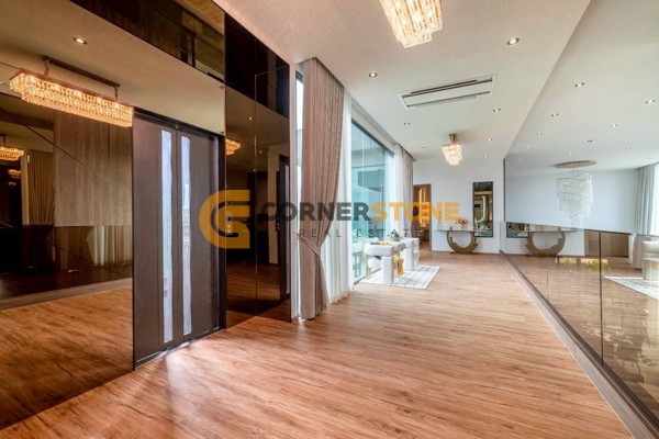Picture of 5 bedroom House in  East Pattaya