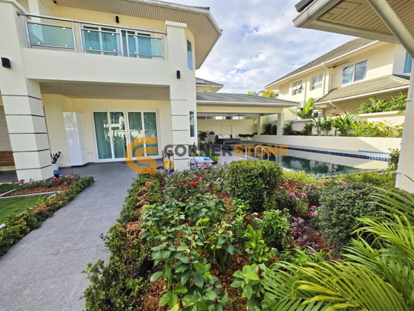 Picture of 4 bedroom House in Green Field Villa 5 East Pattaya