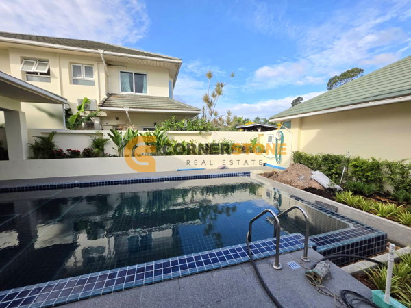 Picture of 4 bedroom House in Green Field Villa 5 East Pattaya
