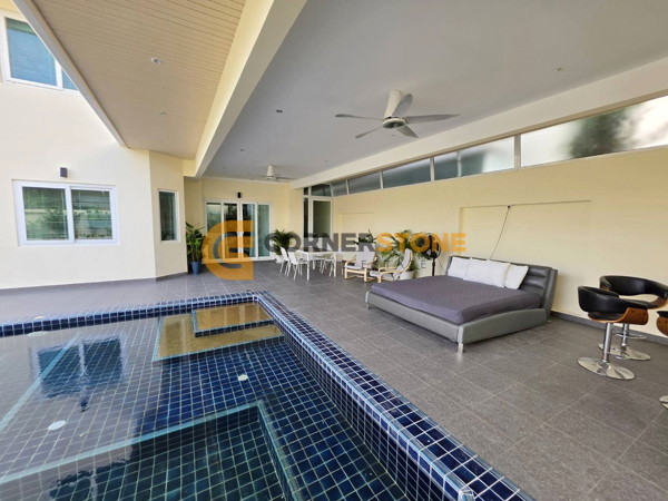 Picture of 4 bedroom House in Green Field Villa 5 East Pattaya