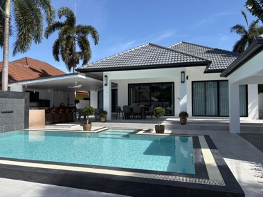 Picture of 4 bedroom House in Mabprachan Garden Resort East Pattaya