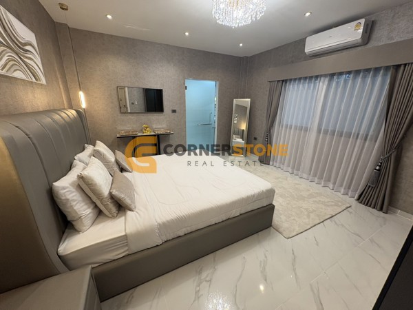 Picture of 4 bedroom House in Mabprachan Garden Resort East Pattaya