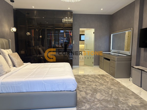 Picture of 4 bedroom House in Mabprachan Garden Resort East Pattaya