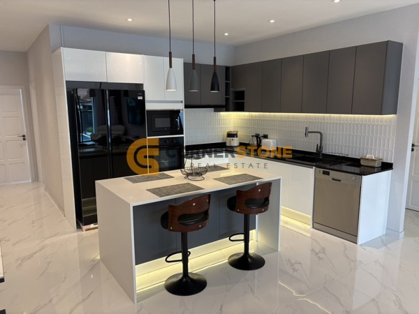 Picture of 4 bedroom House in Mabprachan Garden Resort East Pattaya