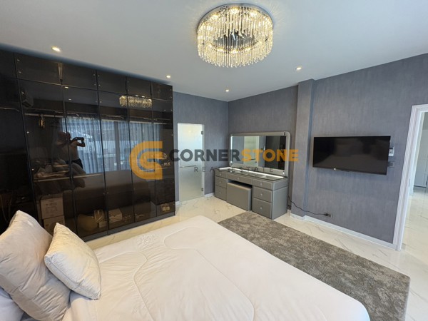 Picture of 4 bedroom House in Mabprachan Garden Resort East Pattaya