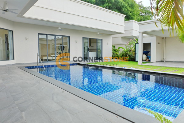Picture of 3 bedroom House in The Hacienda Villas Mabprachan East Pattaya