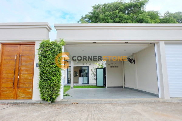 Picture of 3 bedroom House in The Hacienda Villas Mabprachan East Pattaya