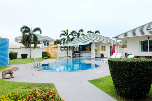Picture of 5 bedroom House in Green Field Villas 4 East Pattaya