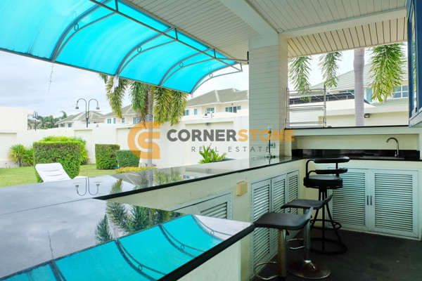 Picture of 5 bedroom House in Green Field Villas 4 East Pattaya