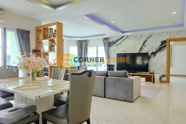 Picture of 5 bedroom House in Green Field Villas 4 East Pattaya