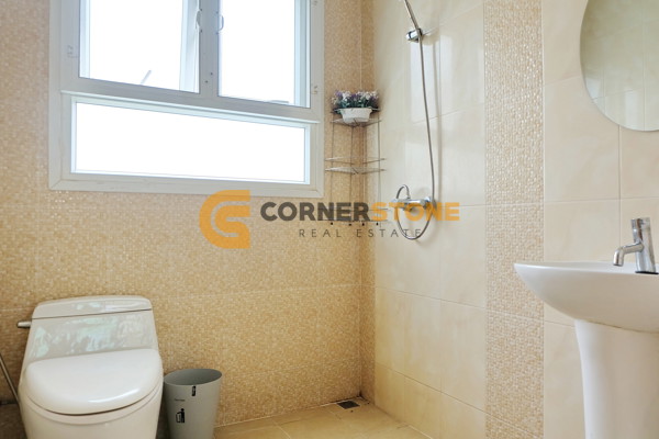 Picture of 5 bedroom House in Green Field Villas 4 East Pattaya