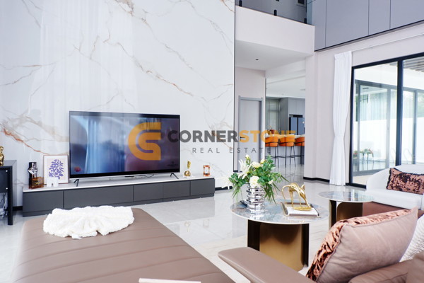 Picture of 4 bedroom House in HD Pool Villas East Pattaya