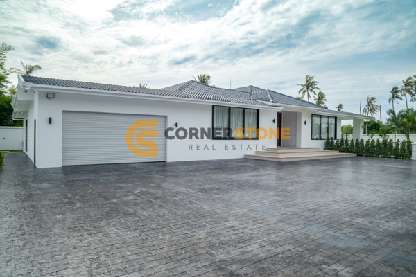 Picture of 5 bedroom House in  Huay Yai