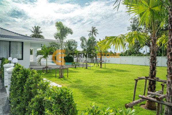 Picture of 5 bedroom House in  Huay Yai