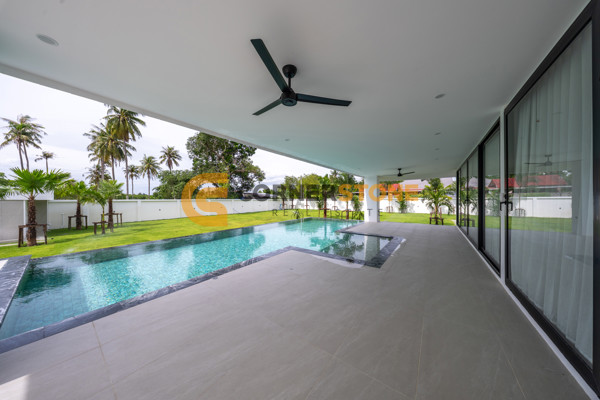 Picture of 5 bedroom House in  Huay Yai