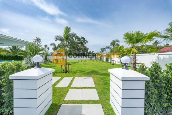 Picture of 5 bedroom House in  Huay Yai