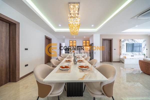 Picture of 5 bedroom House in  Huay Yai