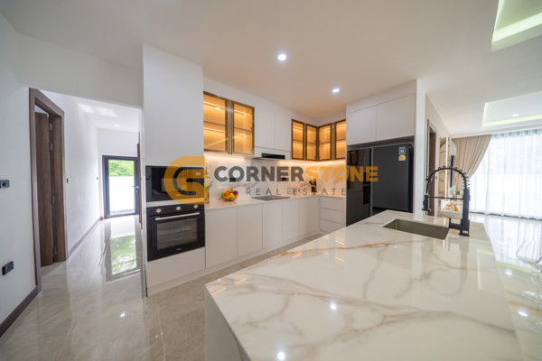Picture of 5 bedroom House in  Huay Yai