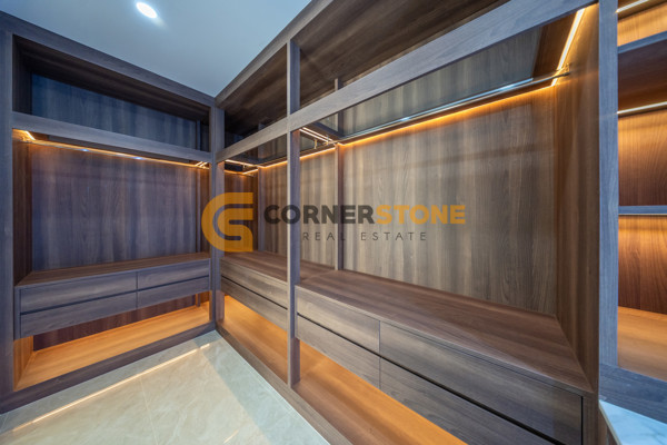 Picture of 5 bedroom House in  Huay Yai