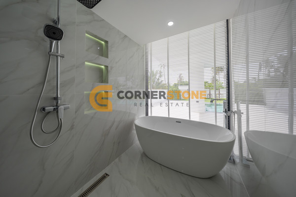 Picture of 5 bedroom House in  Huay Yai