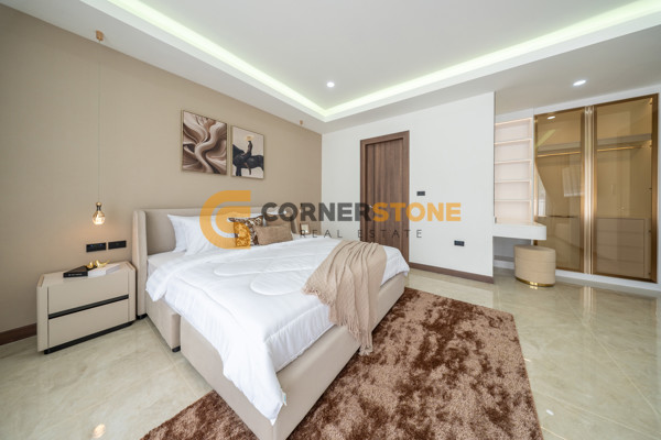 Picture of 5 bedroom House in  Huay Yai