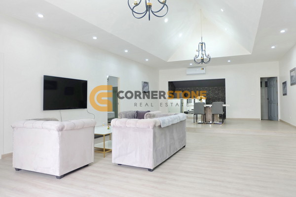 Picture of 4 bedroom House in European Thai House East Pattaya