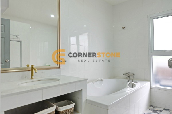 Picture of 4 bedroom House in European Thai House East Pattaya