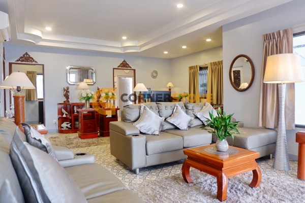 Picture of 3 bedroom House in The Imperial Place Pattaya