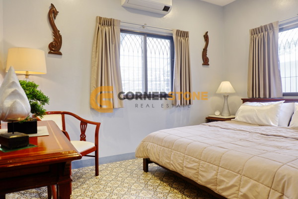 Picture of 3 bedroom House in The Imperial Place Pattaya