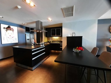 Picture of 3 bedroom Condo in La Royale Beach Condominium Na Jomtien