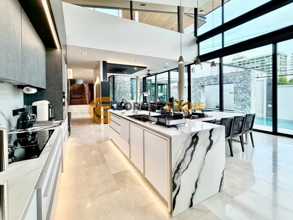 Picture of 4 bedroom House in  Pratumnak Hill