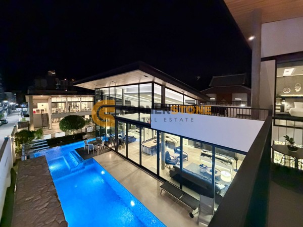 Picture of 4 bedroom House in  Pratumnak Hill