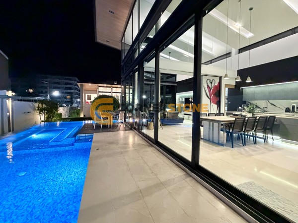 Picture of 4 bedroom House in  Pratumnak Hill