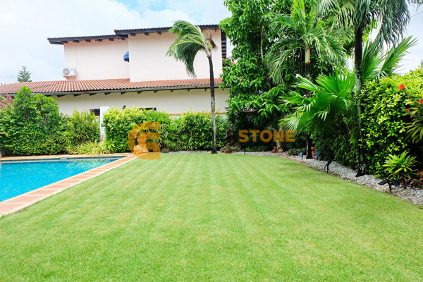 Picture of 4 bedroom House in Mabprachan Gardens East Pattaya