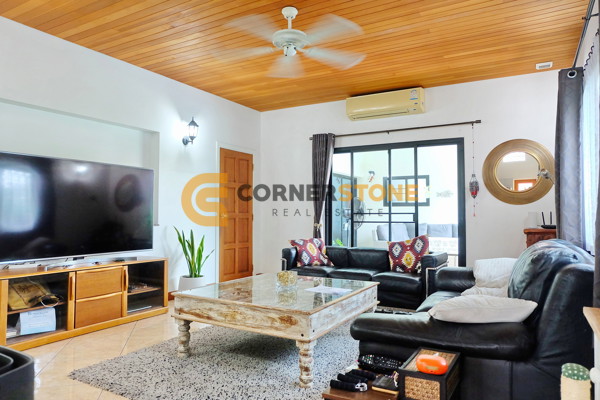 Picture of 4 bedroom House in Mabprachan Gardens East Pattaya