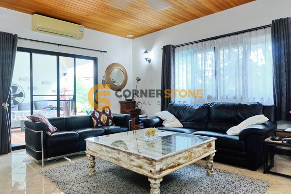 Picture of 4 bedroom House in Mabprachan Gardens East Pattaya
