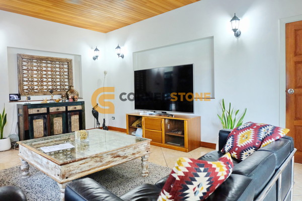 Picture of 4 bedroom House in Mabprachan Gardens East Pattaya