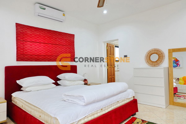 Picture of 4 bedroom House in Mabprachan Gardens East Pattaya
