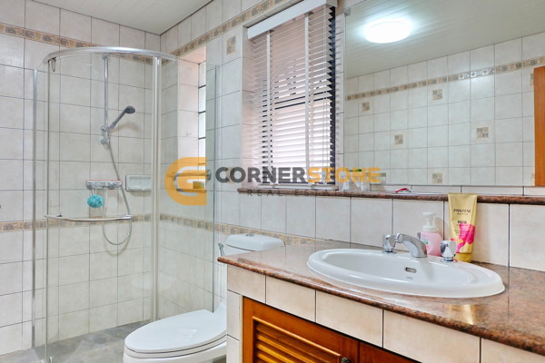 Picture of 4 bedroom House in Mabprachan Gardens East Pattaya