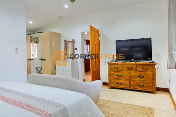 Picture of 4 bedroom House in Mabprachan Gardens East Pattaya