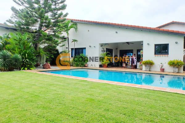 Picture of 4 bedroom House in Mabprachan Gardens East Pattaya
