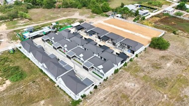 Picture of Plus Swan Home 3