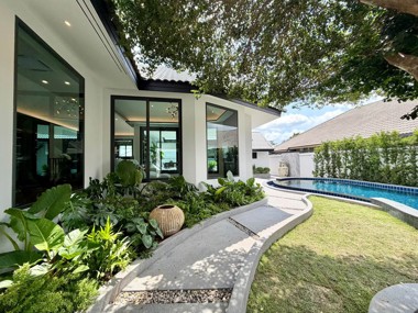 Picture of 4 bedroom House in Nibbana Shade East Pattaya