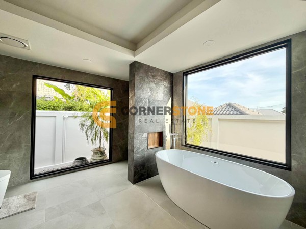 Picture of 4 bedroom House in Nibbana Shade East Pattaya